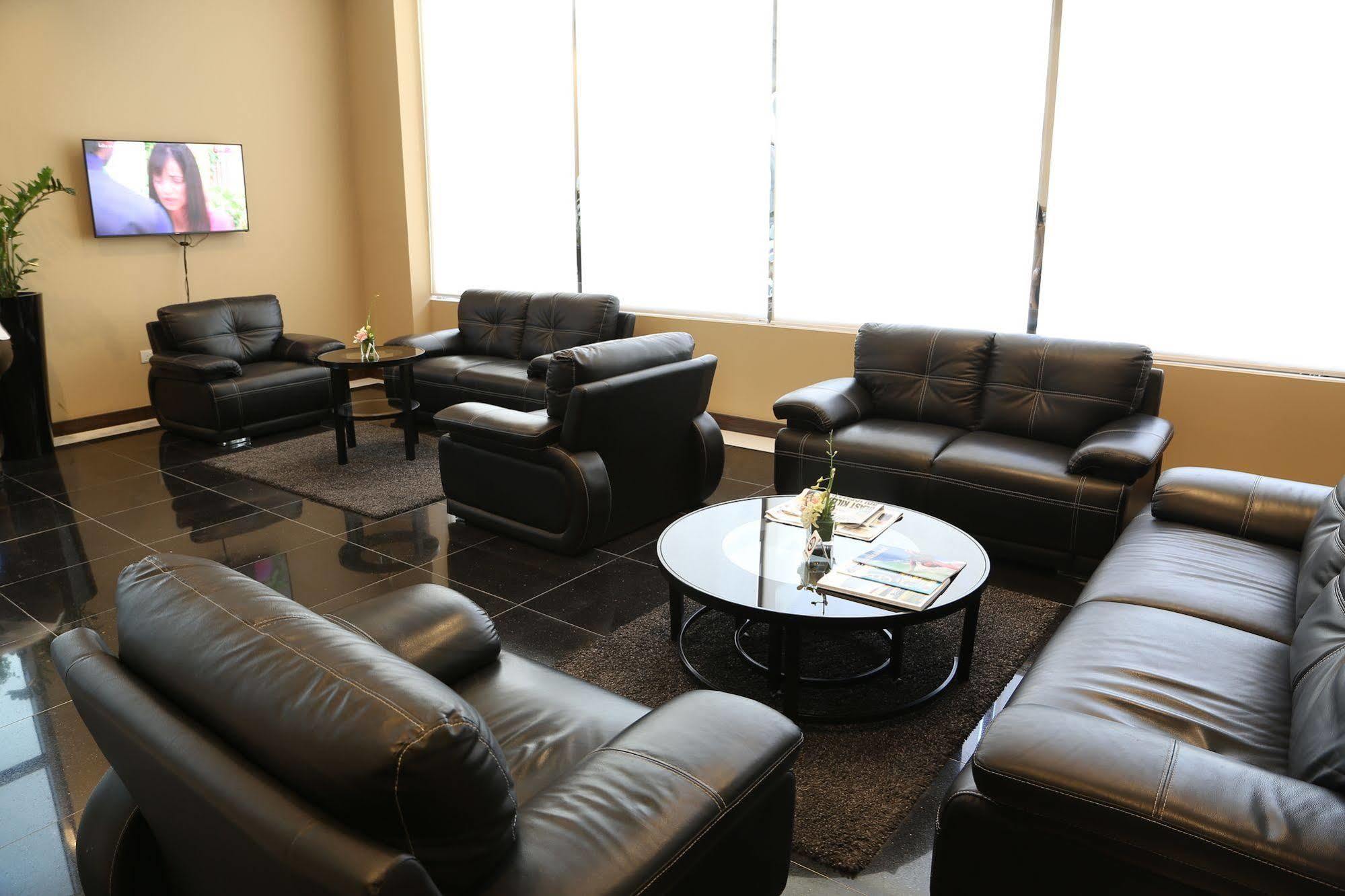 Belle Tower Luxury Apartments Манама Екстер'єр фото