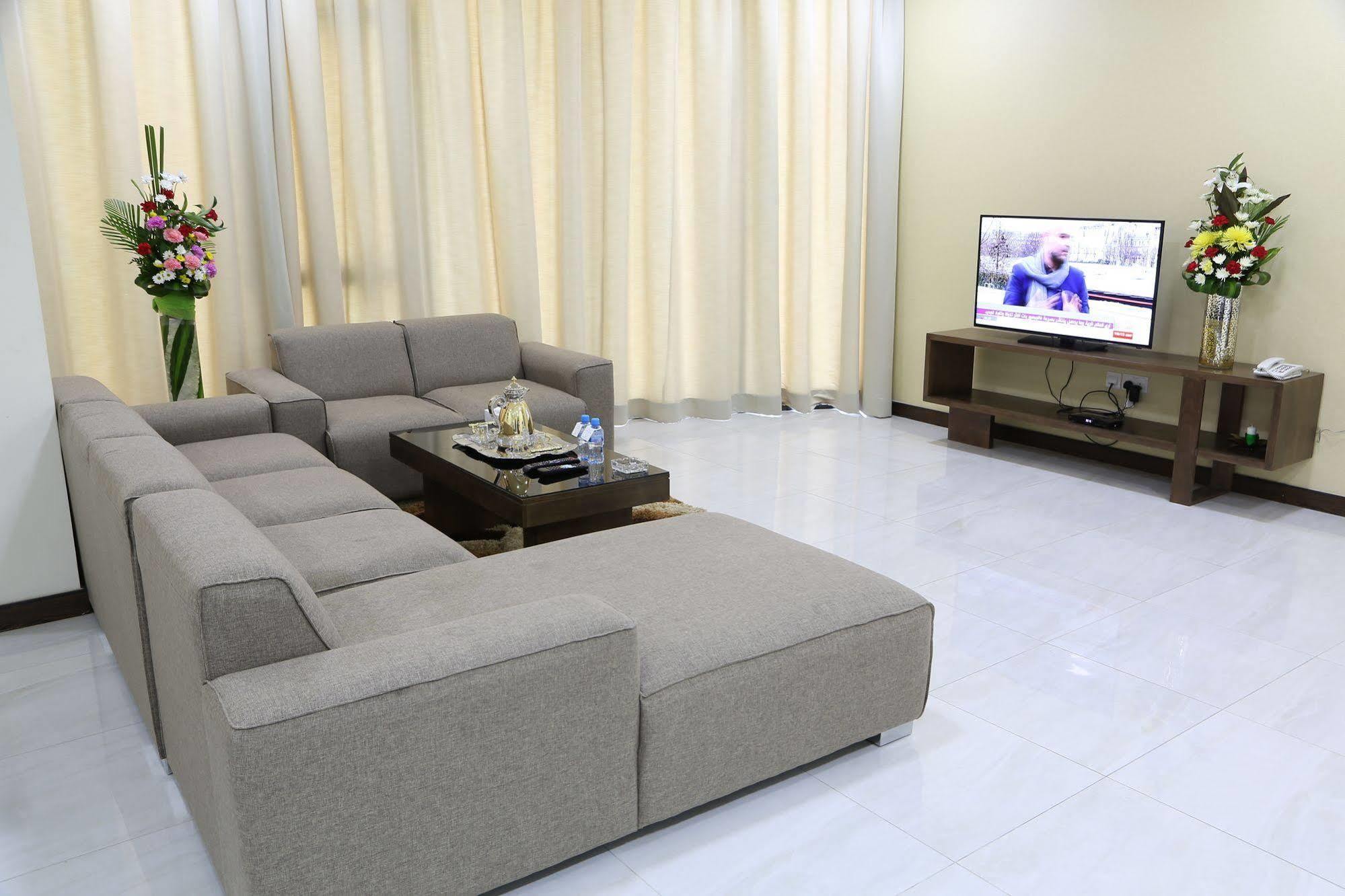 Belle Tower Luxury Apartments Манама Екстер'єр фото