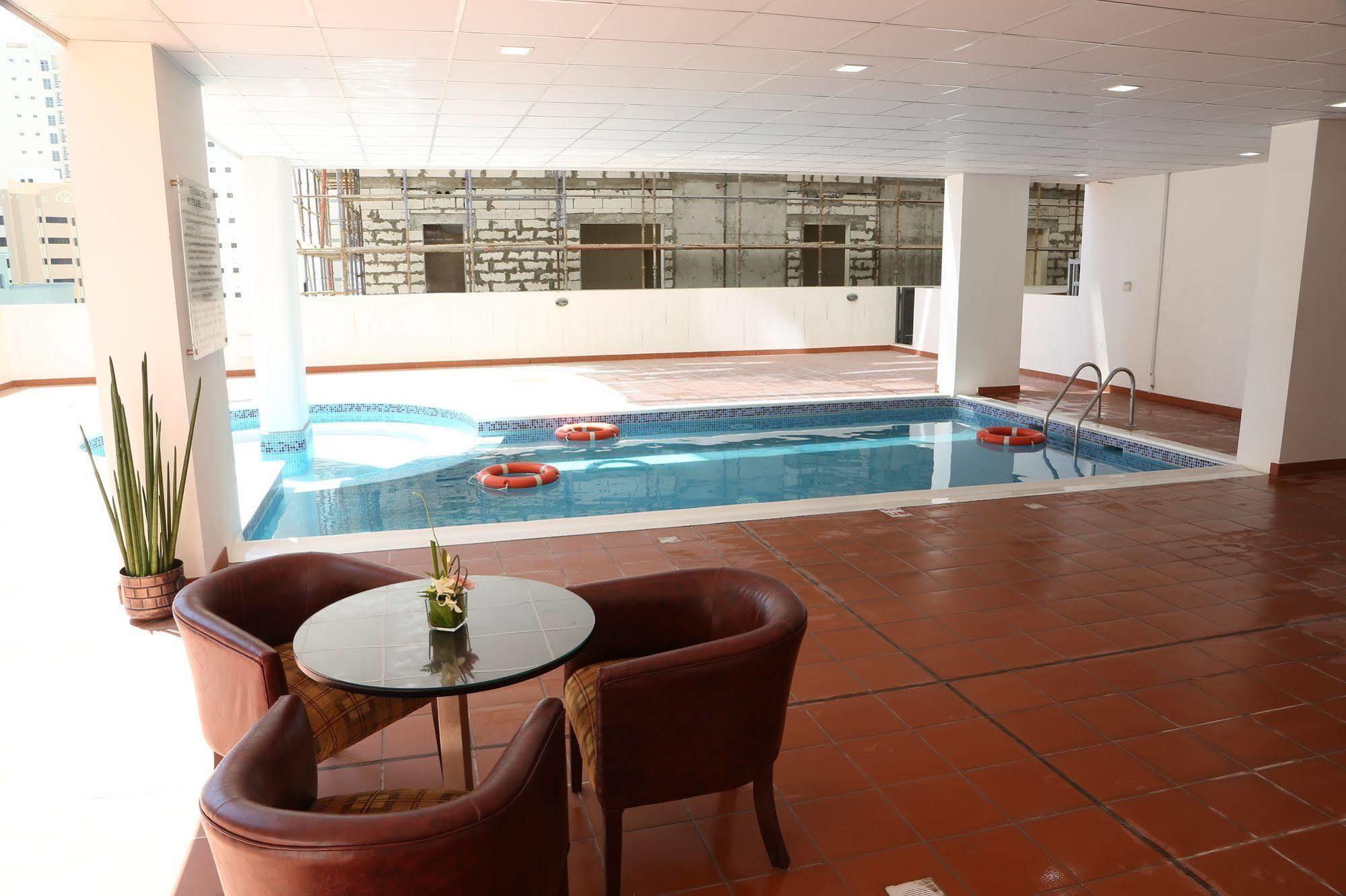 Belle Tower Luxury Apartments Манама Екстер'єр фото
