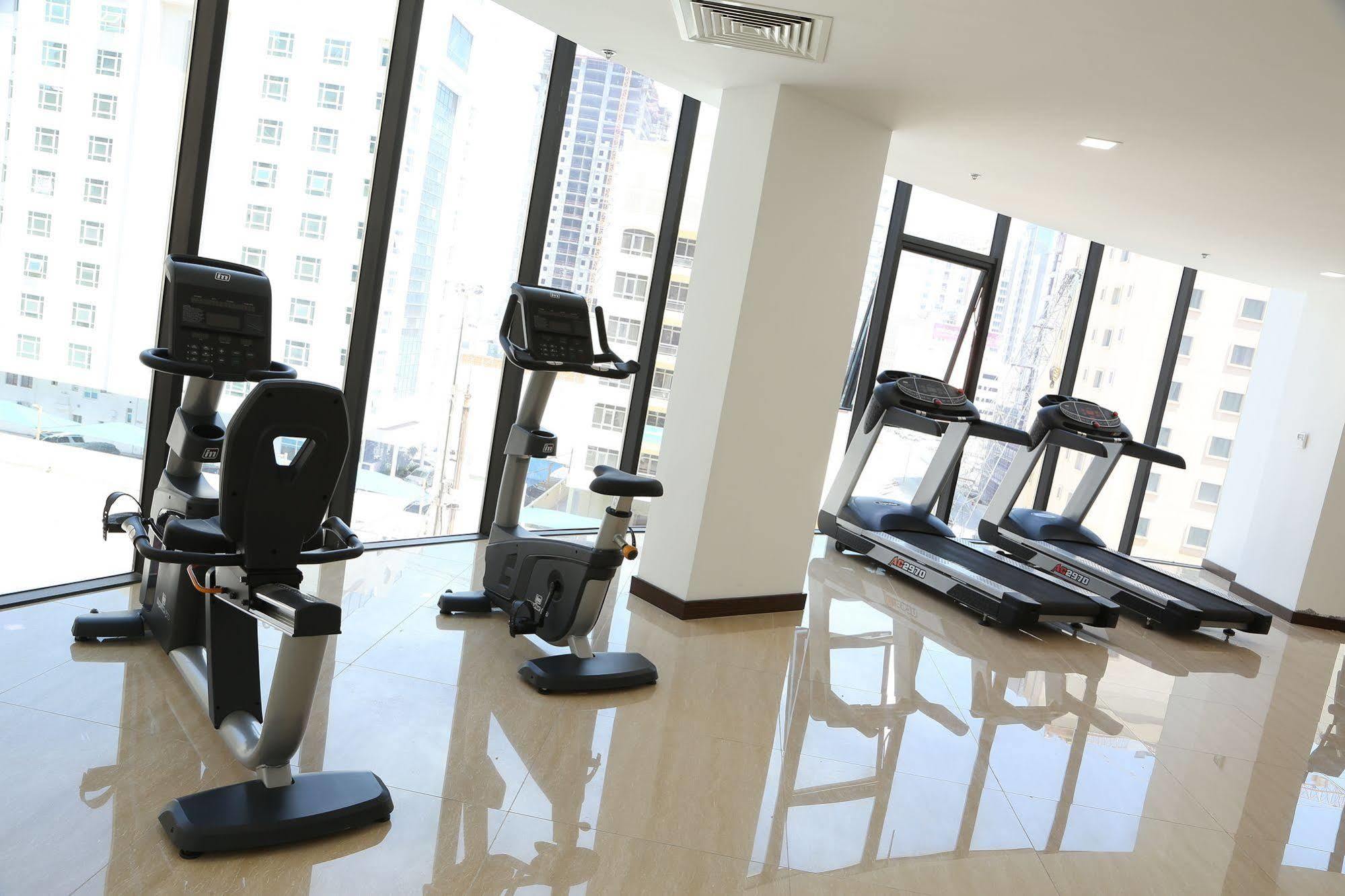 Belle Tower Luxury Apartments Манама Екстер'єр фото